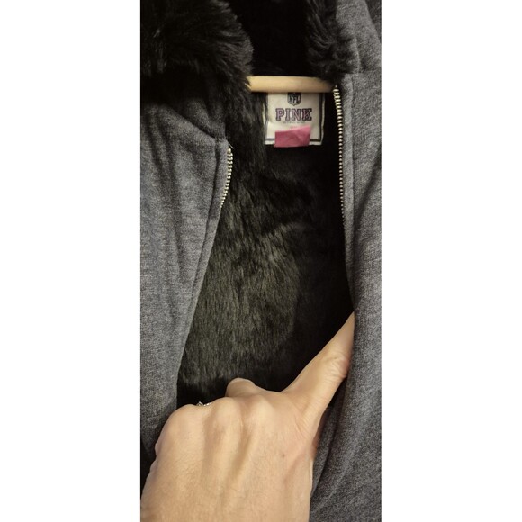 NWOT Victorias Secret Pink Large Sherpa Fur Lined Colts Football Sequin Helmet - Picture 4 of 8